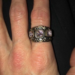 listing-status-banner